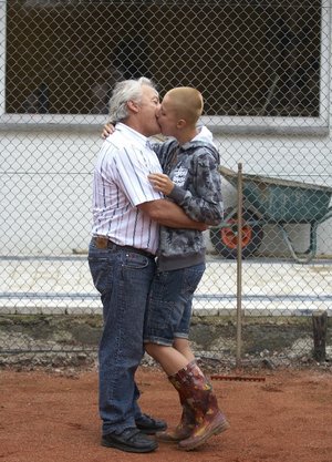 18 year old girl Arwen Gold loses her virginity after her car breaks down